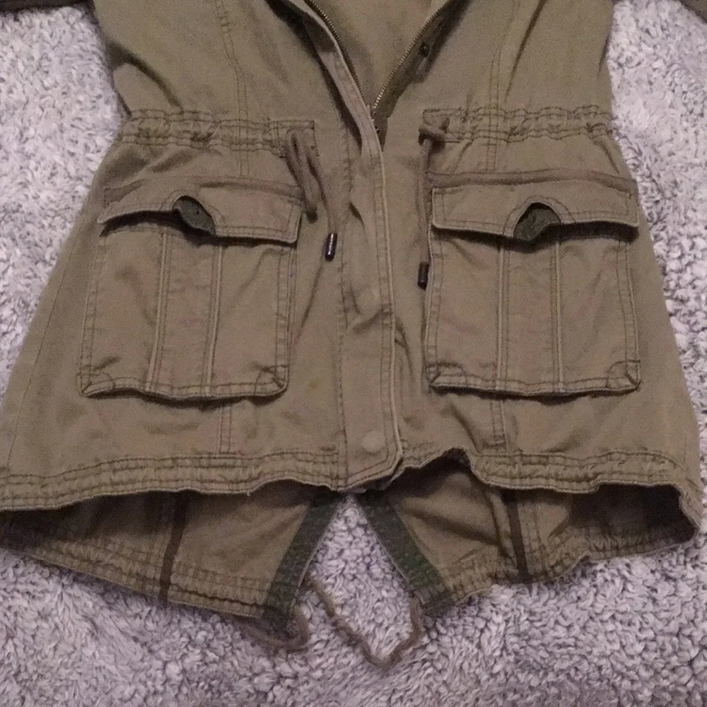 A&F green hooded utility jacket - Picture 4 of 7